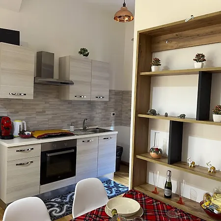 European - Town Center Self Check-in Apartment