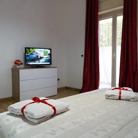 European - Town Center Self Check-in Apartment